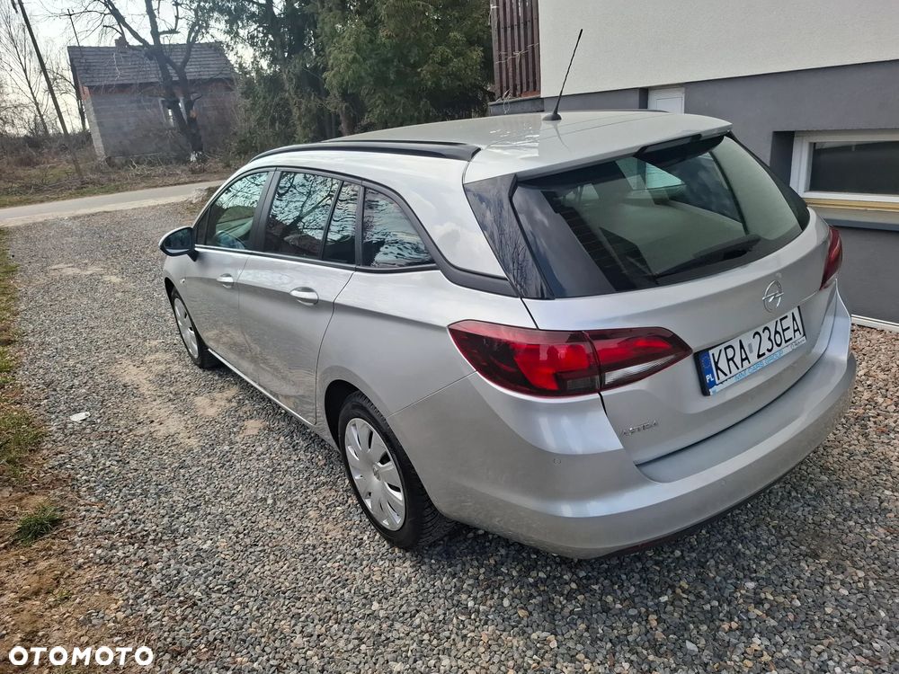 Opel Astra 1.6 CDTI Dynamic - 3