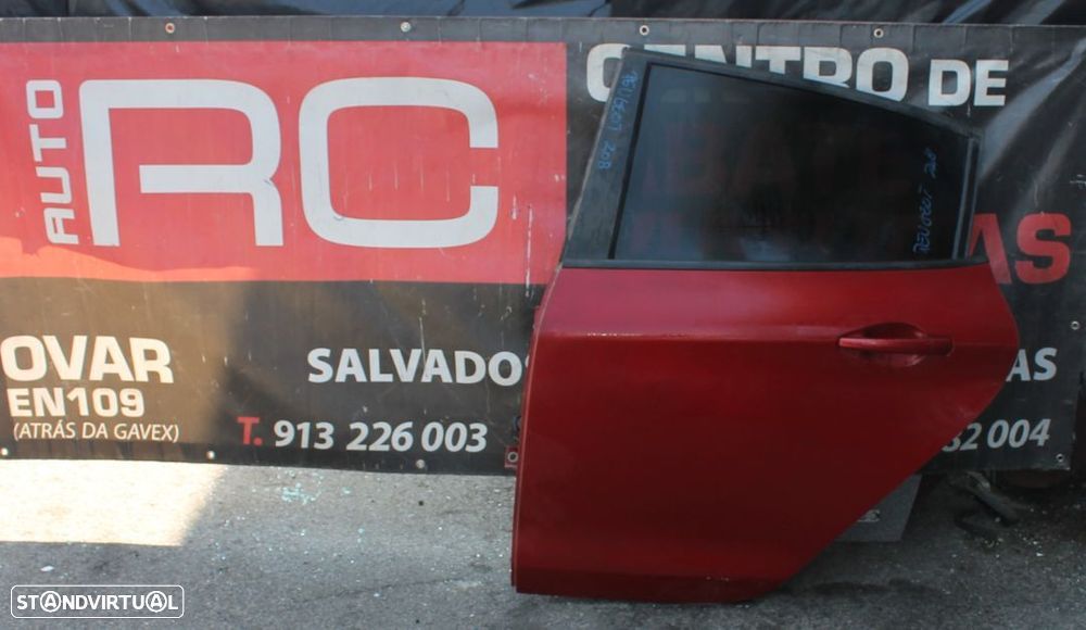 Porta de Trás do Lado Esquerdo Peugeot 208 - 1