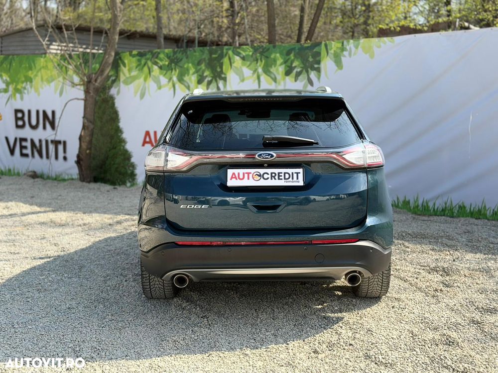 Ford Edge 2.0 TDCi Powershift Titanium - 24