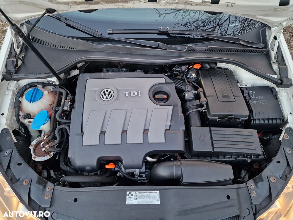 Volkswagen Golf 1.6 TDI BlueMotion Technology Trendline - 16