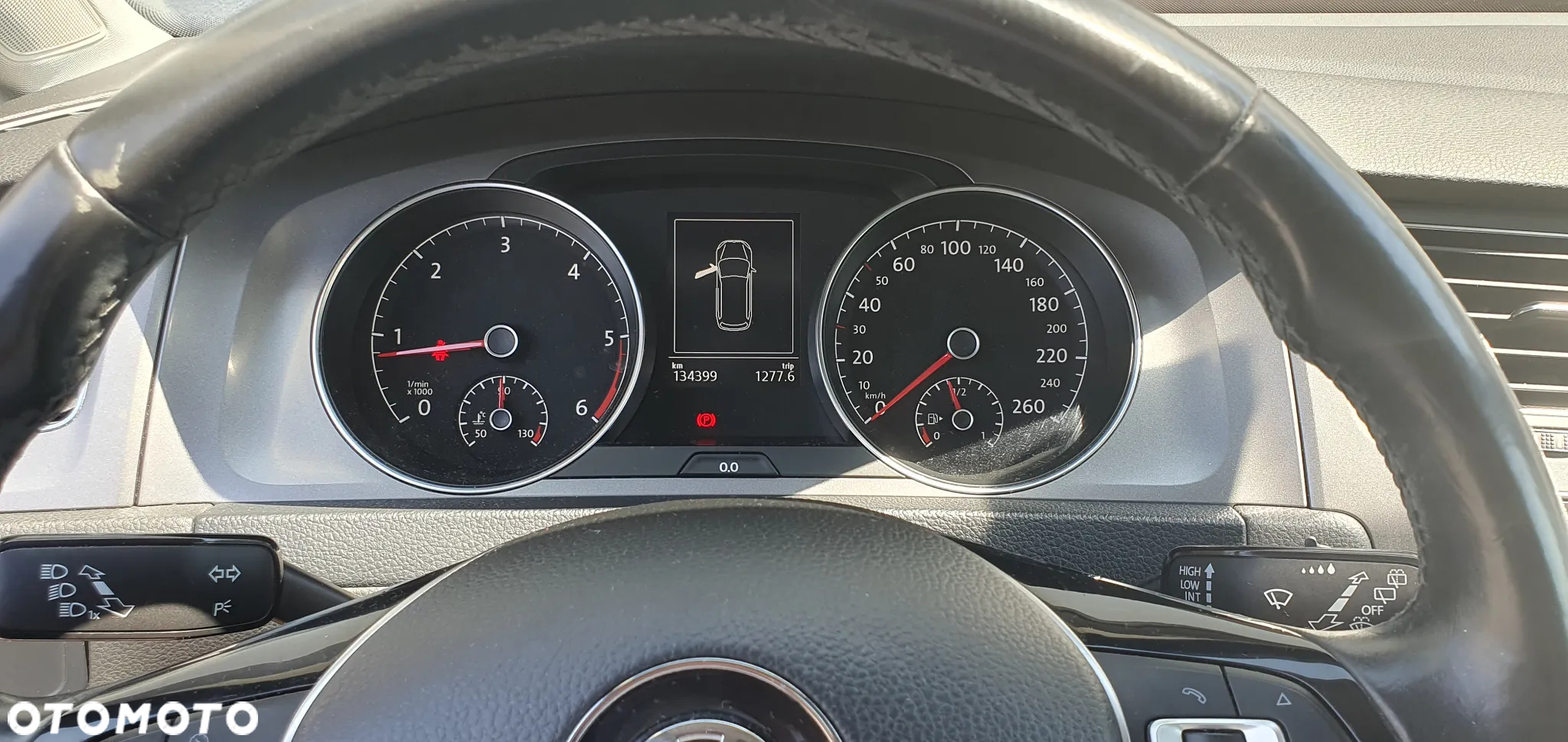 Volkswagen Golf - 10