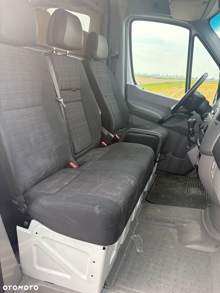 Mercedes-Benz Sprinter 319 - 14