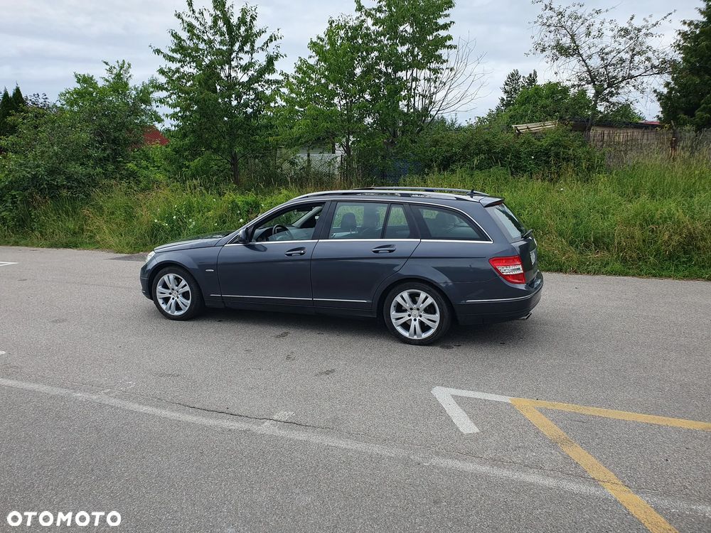 Mercedes-Benz Klasa C 320 CDI 7G-TRONIC Avantgarde - 29