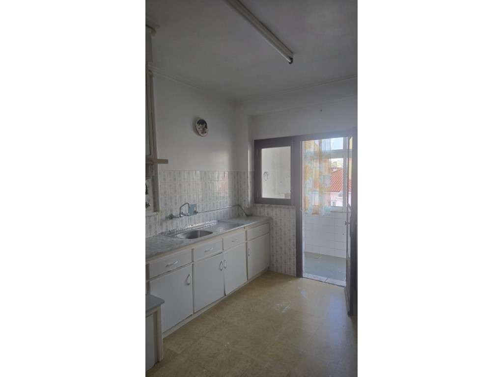 Cacem, Sintra, Apartamento de 4 Assoalhadas Praceta Capitão Américo... - Grande imagem: 5/20