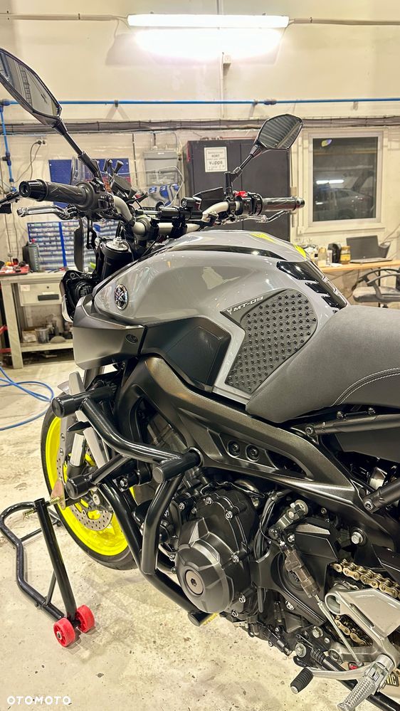 Yamaha MT - 18