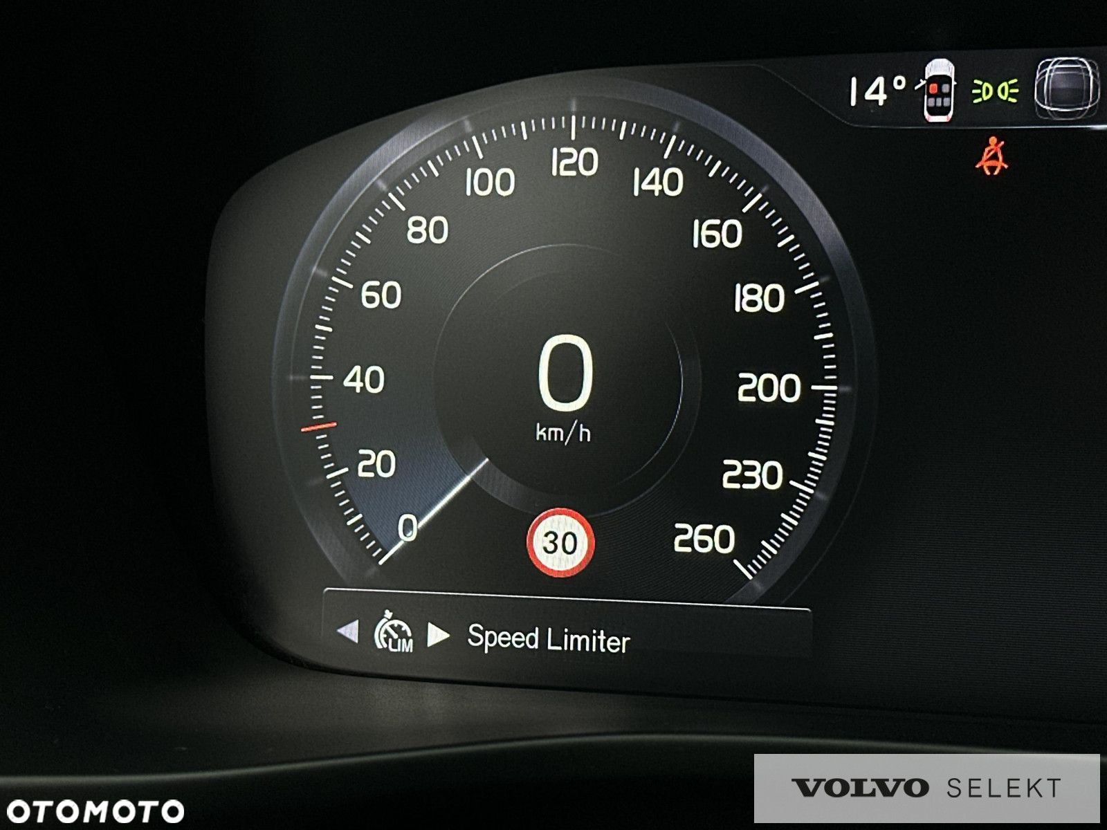 Volvo XC 40 - 21
