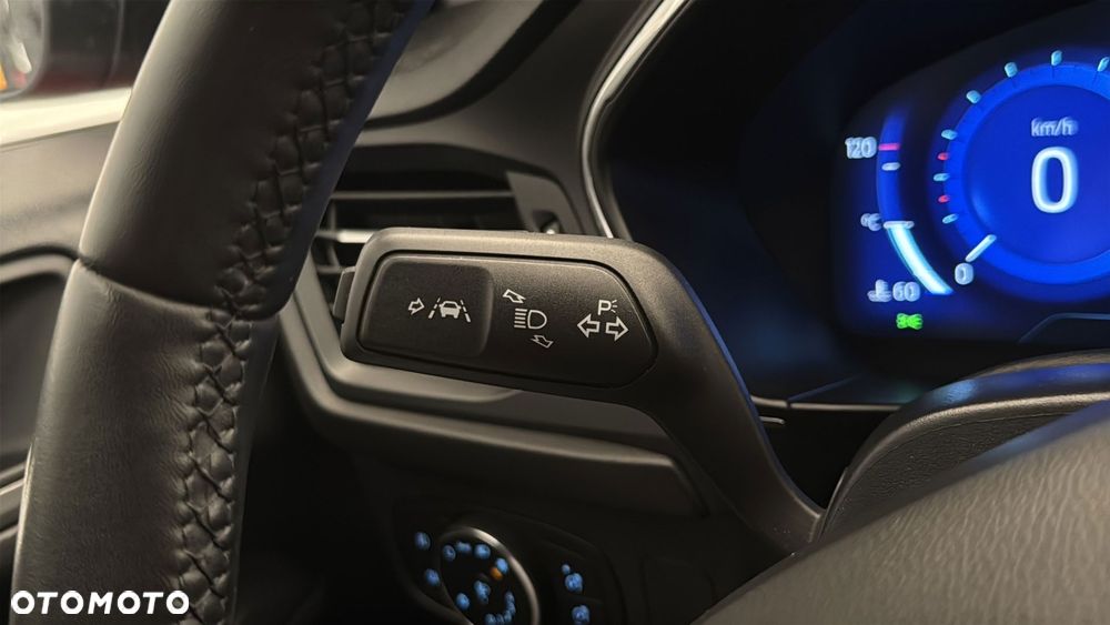Ford Focus 1.0 EcoBoost mHEV Titanium X - 24