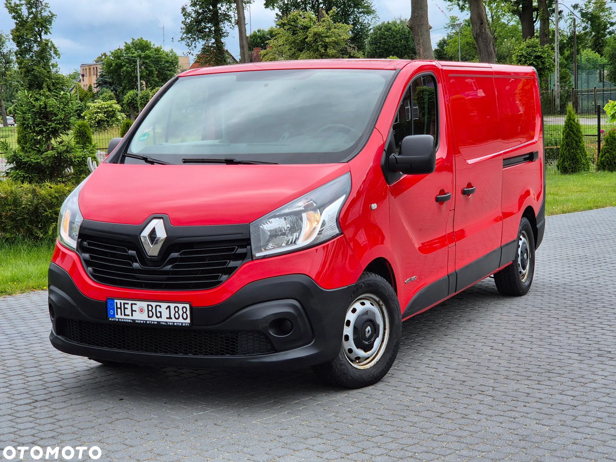 Renault TRAFIC - 1