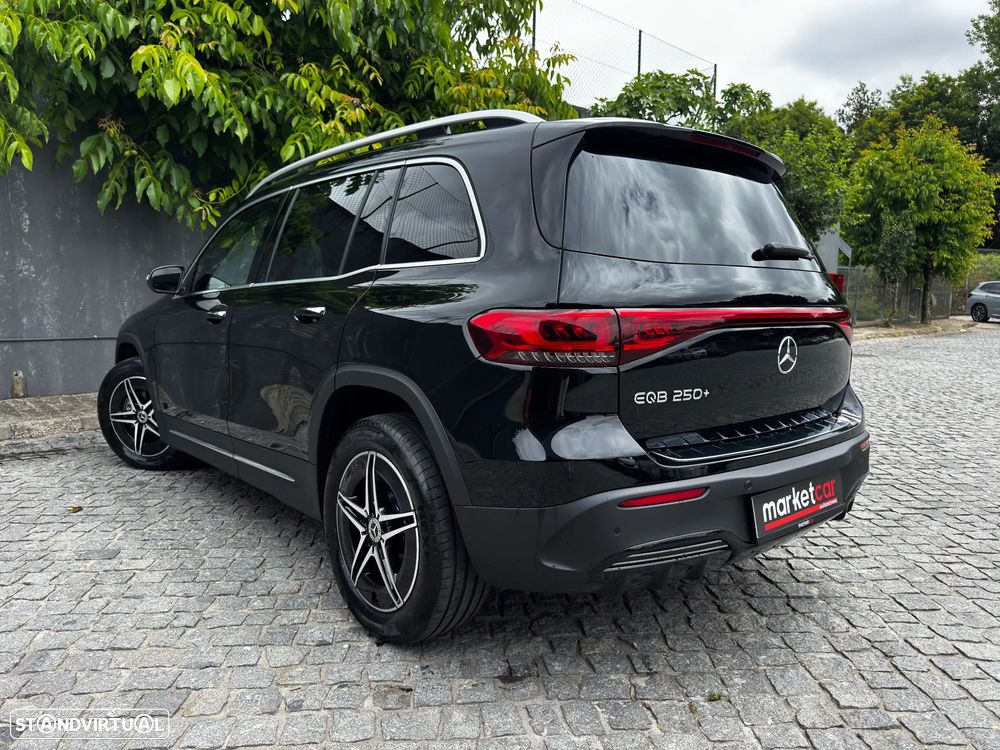 Mercedes-Benz EQB 250+ AMG Line - 14