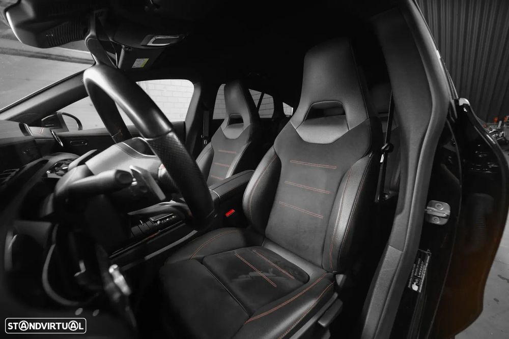 Mercedes-Benz CLA 250 - 12