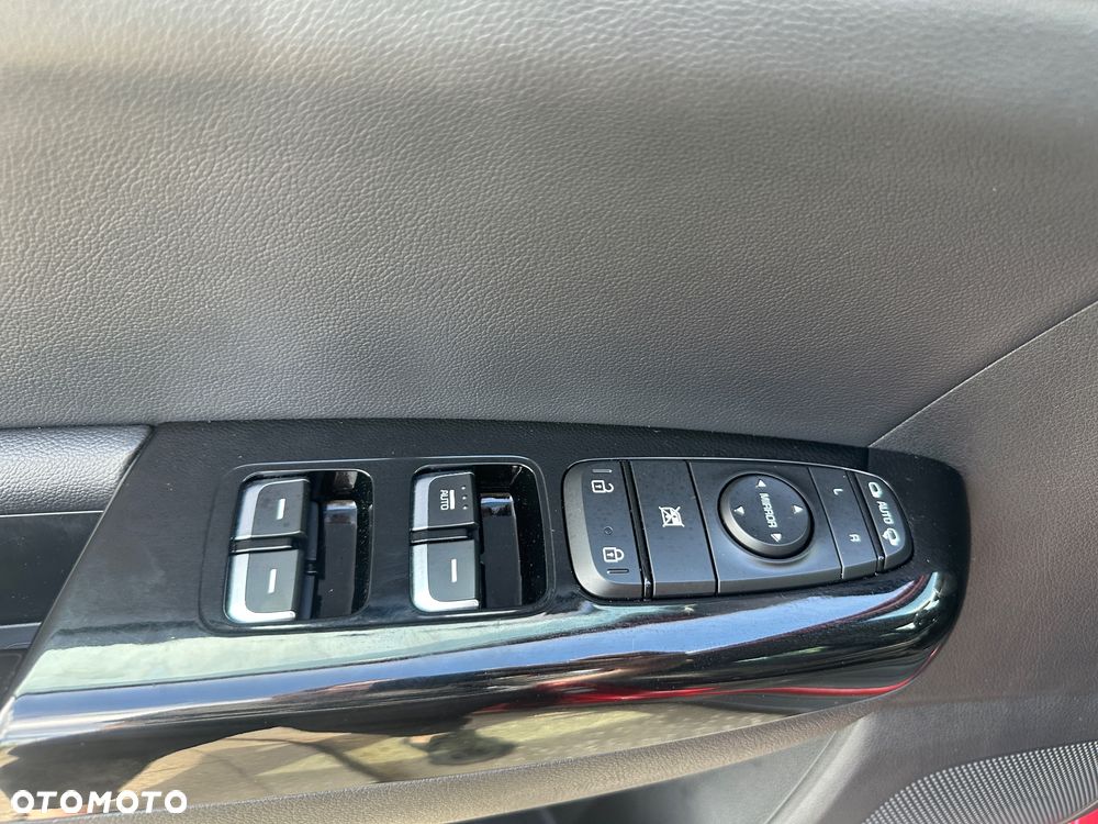 Kia Sportage 1.6 T-GDI 2WD DCT Black Edition - 9