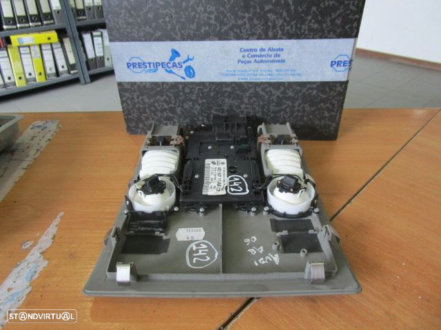 Luz De Teto Plafonier 4E0947111AB AUDI A8 2006 CTETO ABRIR - 3