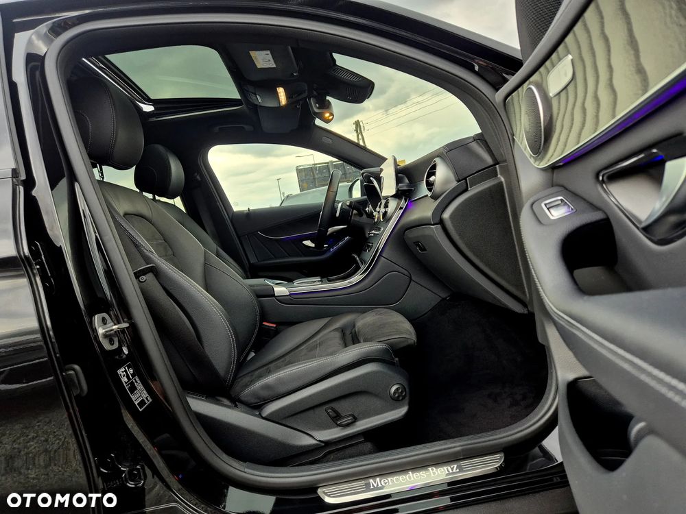 Mercedes-Benz GLC 220 d 4Matic 9G-TRONIC AMG Line - 11