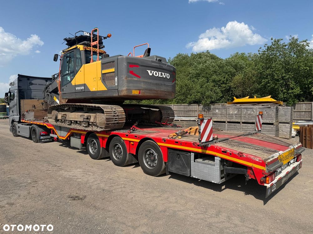 Volvo EC 220 EL - 11