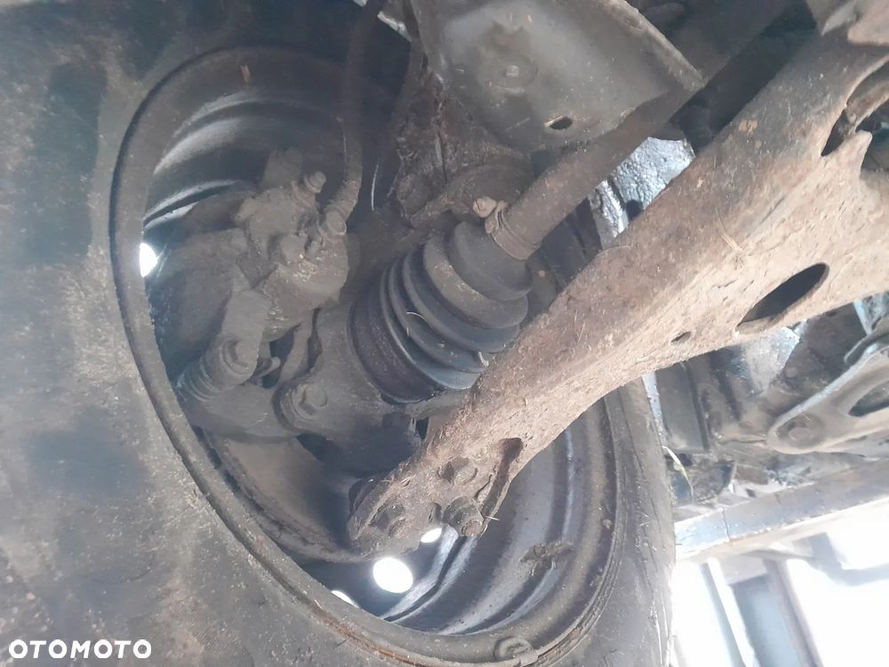 TOYOTA COROLLA E12 ZWROTNICA PRAWA PRZEDNIA PRAWY PRZÓD 1.4 BENZYNA - 1