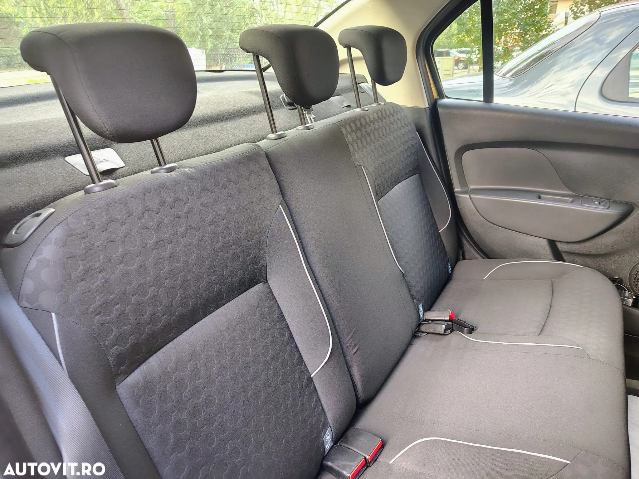 Dacia Logan - 8