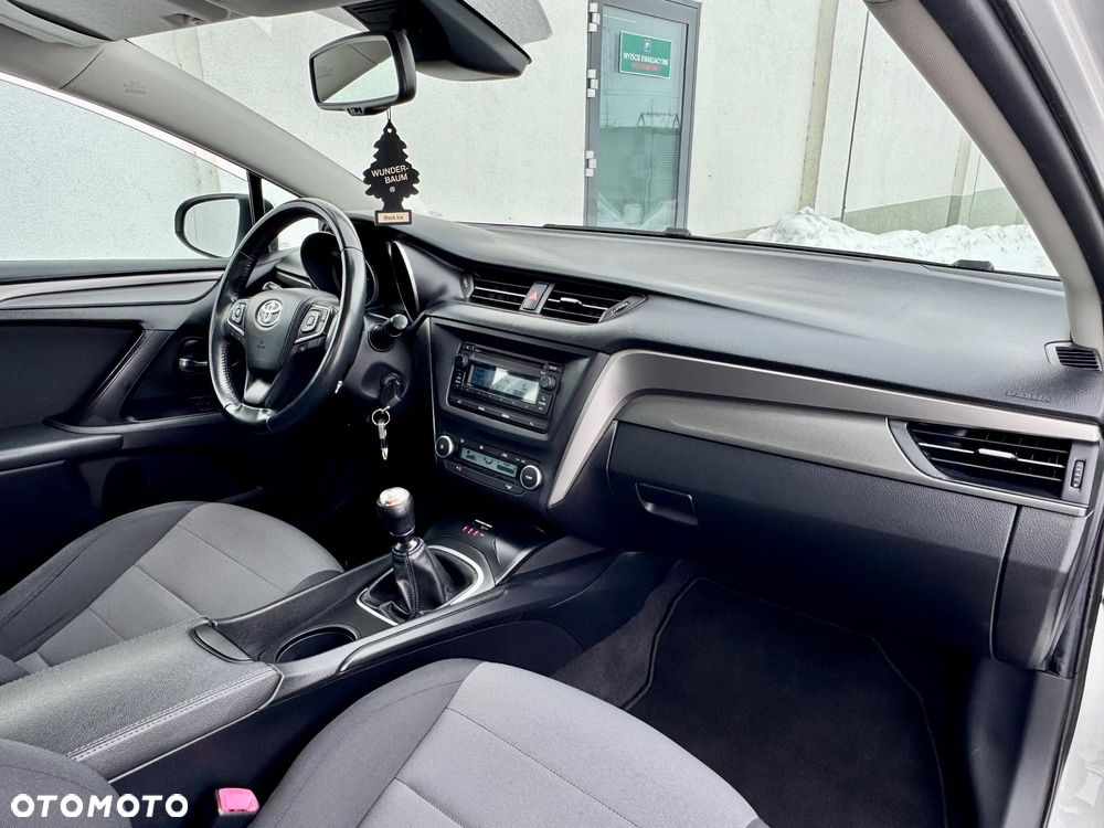 Toyota Avensis 1.6 D-4D Prestige - 11