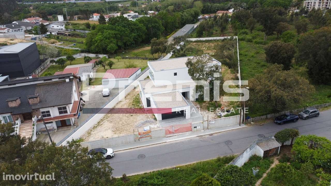 Moradia T4 Venda em Avintes,Vila Nova de Gaia - Grande imagem: 3/36