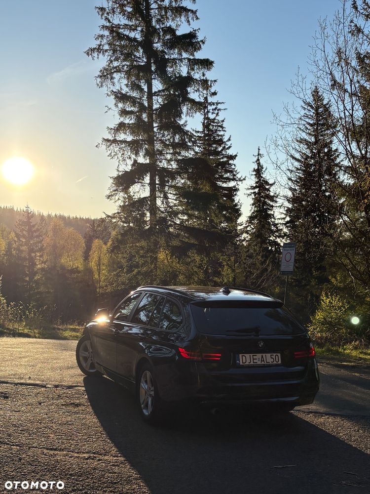 BMW Seria 3 318d - 4