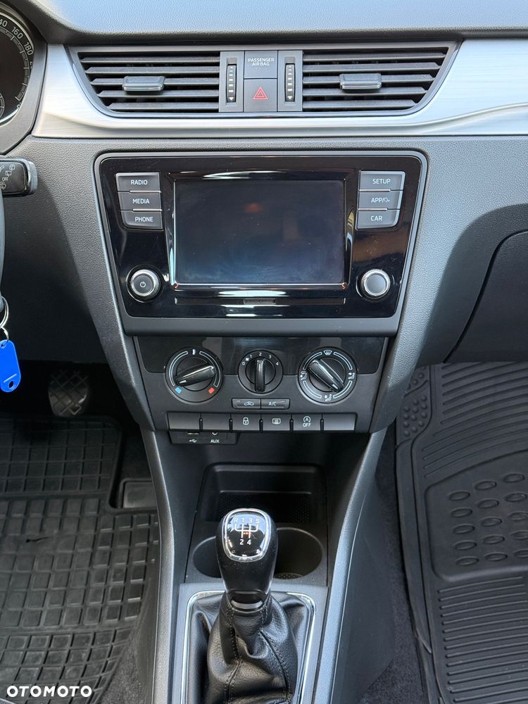 Skoda RAPID - 21