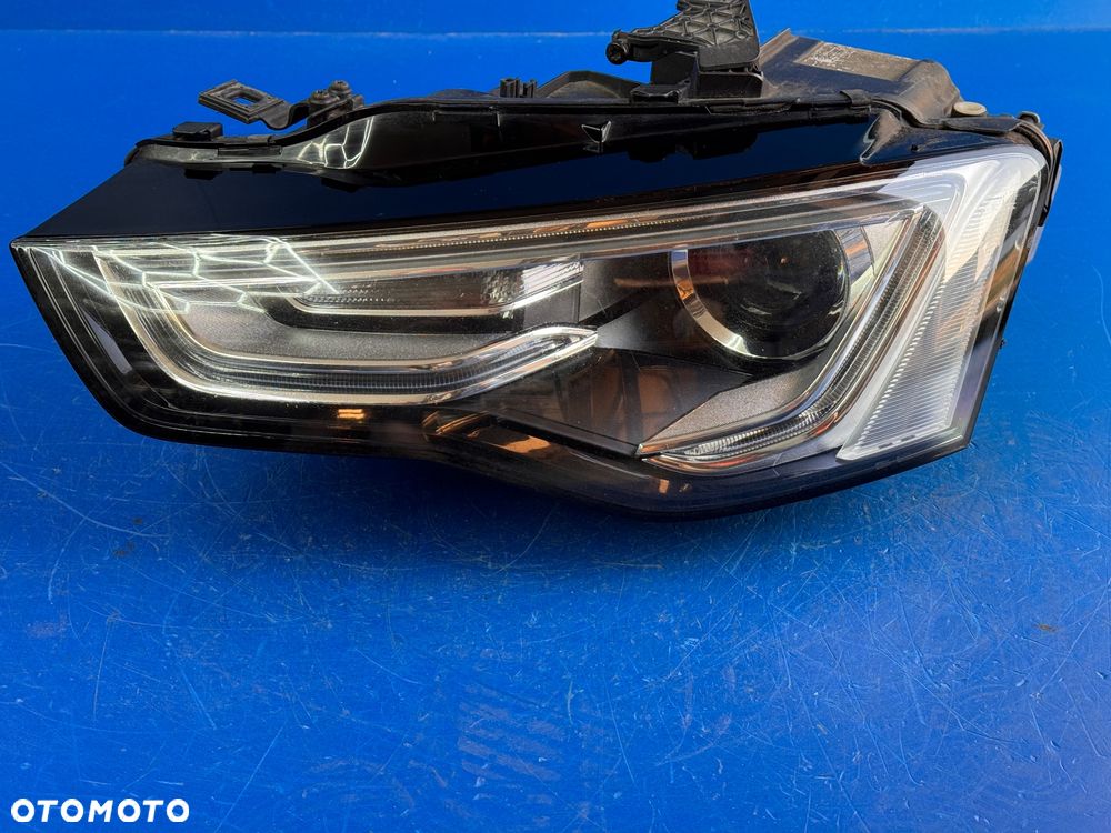 LEWY BI XENON LED AUDI A5 8T LIFT EUR BDB