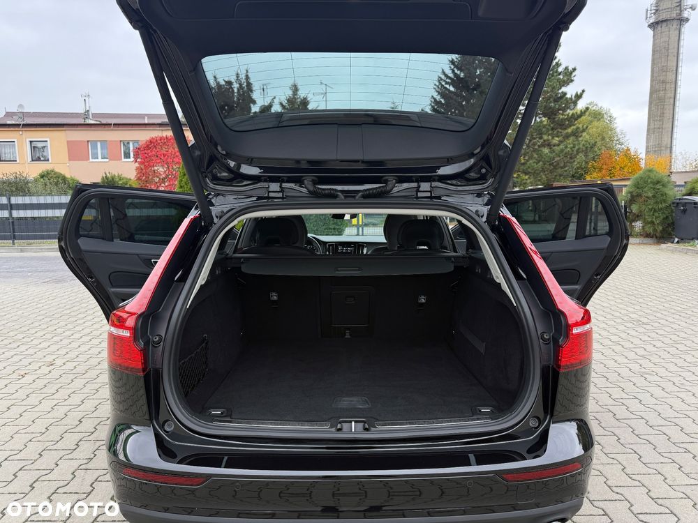 Volvo V60 D3 Drive-E Momentum - 37