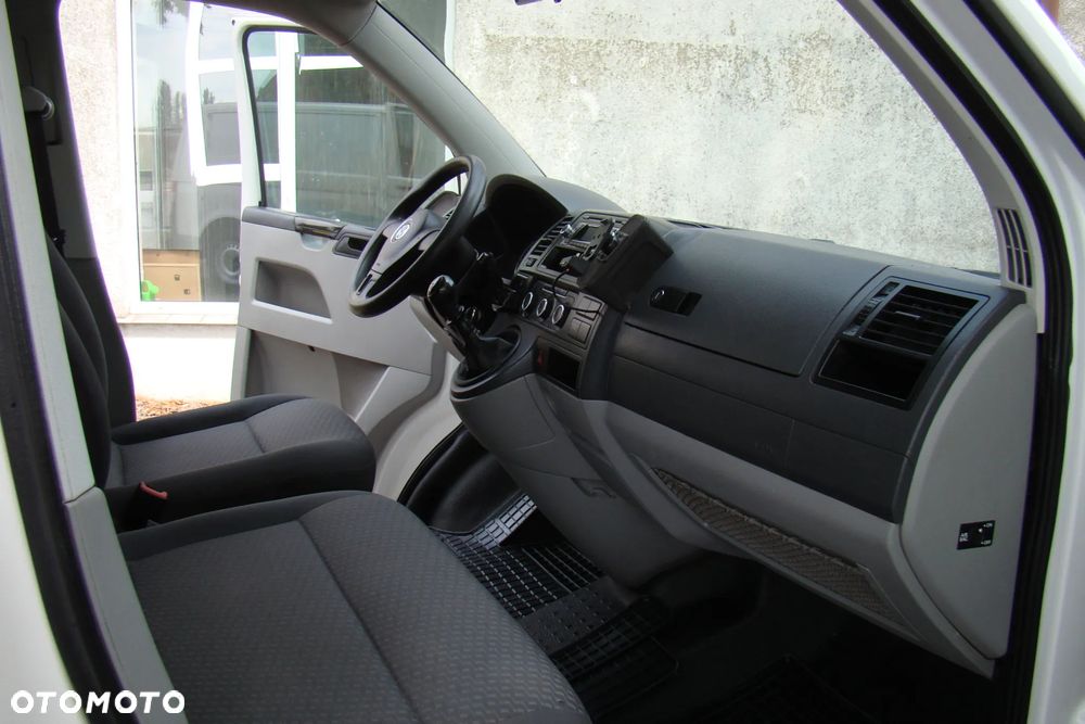 Volkswagen Transporter - 8