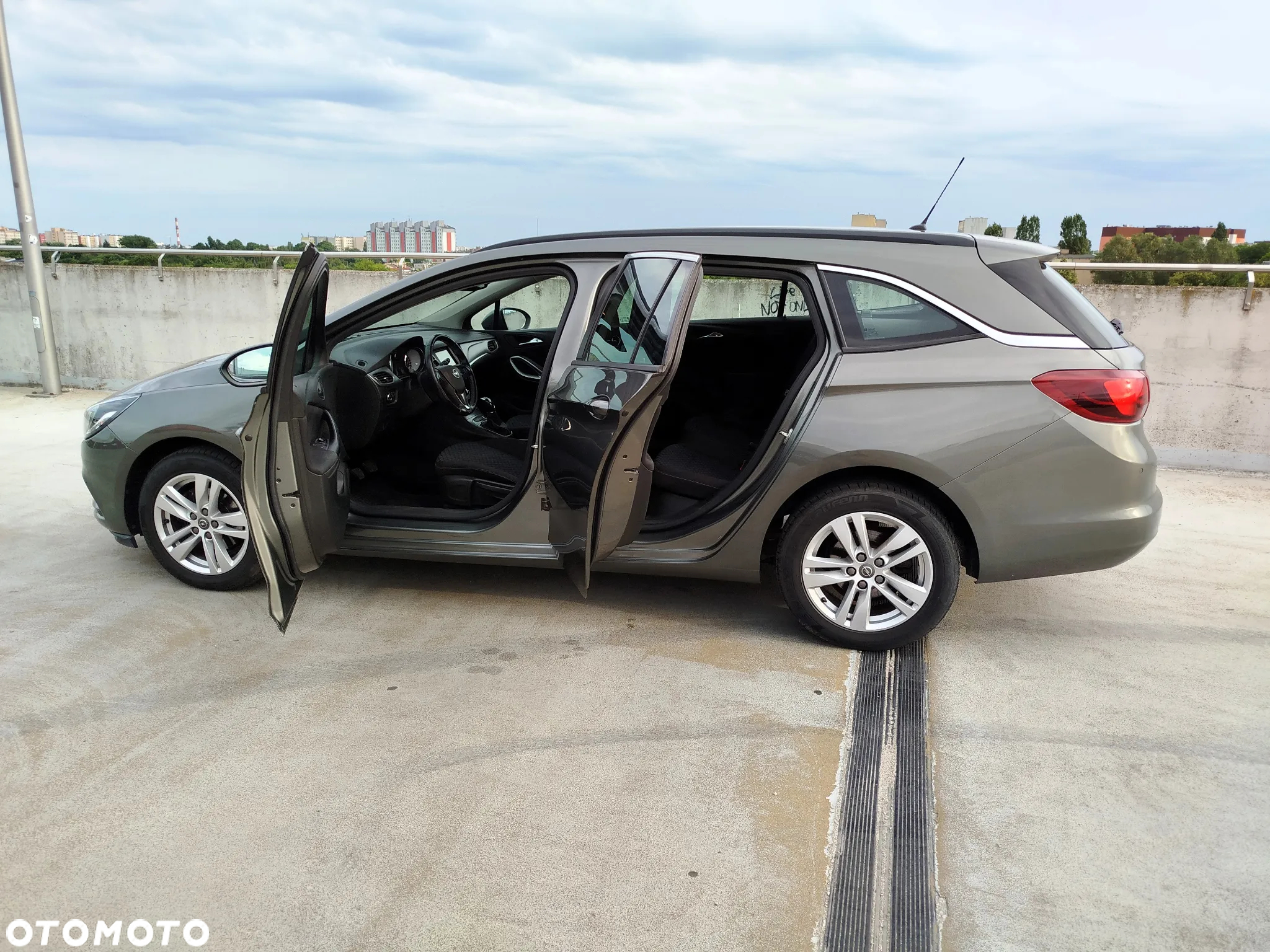 Opel Astra 1.4 Turbo Sports Tourer Dynamic - 9