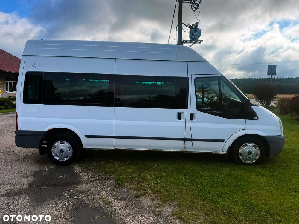 Ford Transit 350L - 6