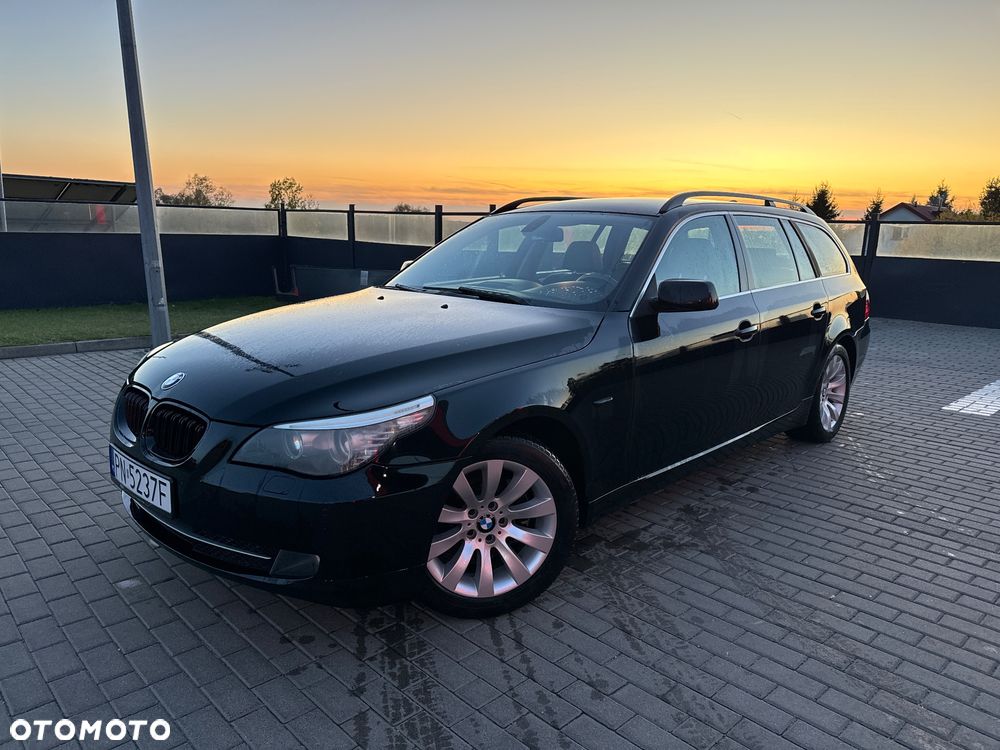 BMW Seria 5 520d Touring - 17