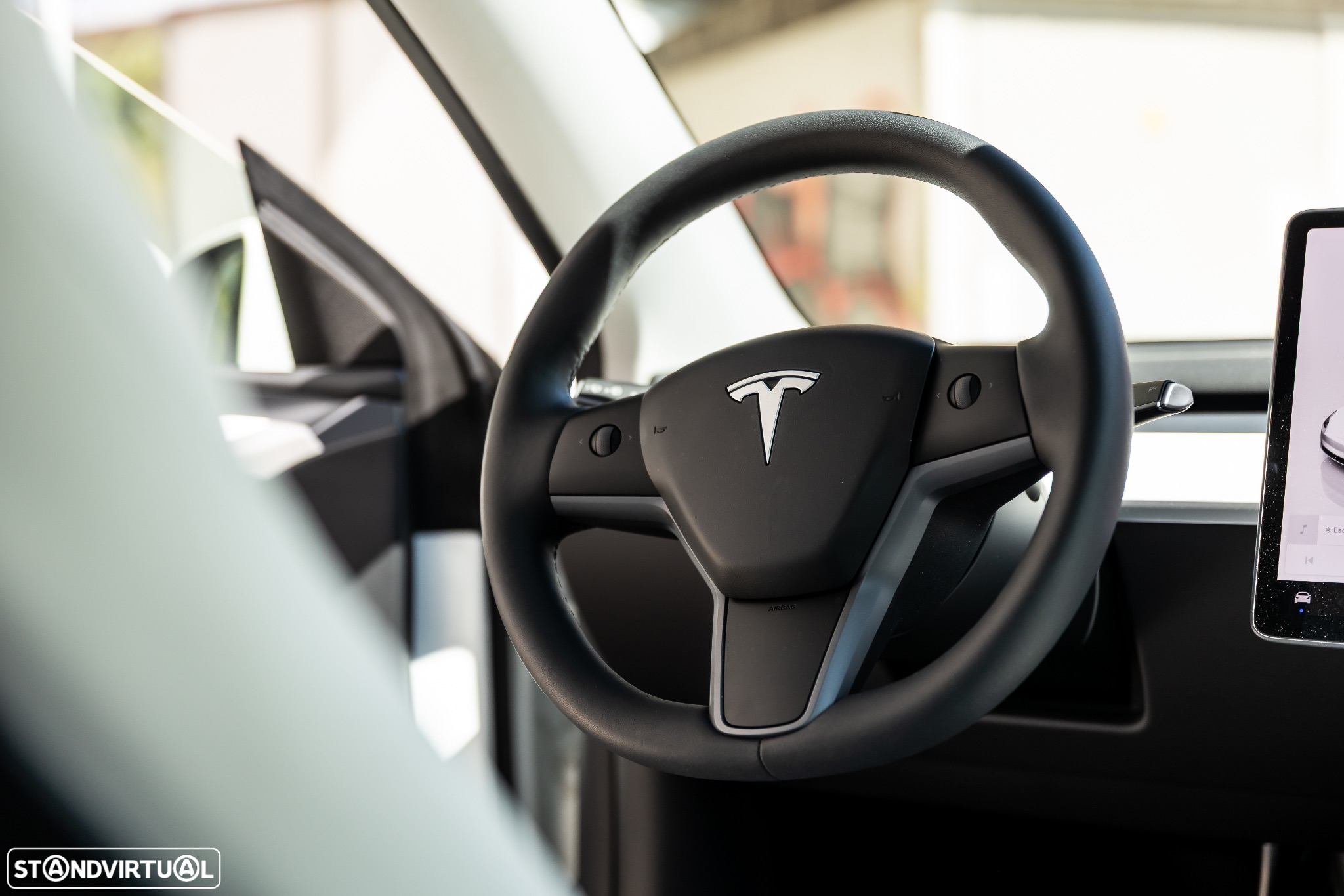 Tesla Model Y Performance Dual Motor AWD - 14