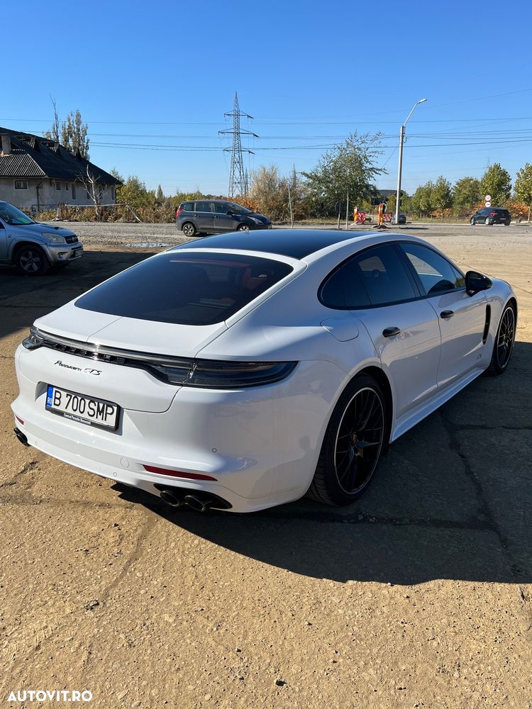 Porsche Panamera 4S Sport Turismo - 2