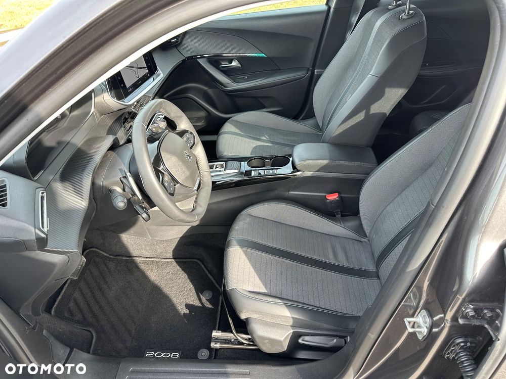 Peugeot 2008 PureTech 130 EAT8 Allure Pack - 23