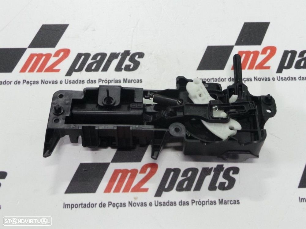 Punho da porta Direito/Trás/Interior Seminovo/ Original BMW i3 (I01) 51227301758 - 1