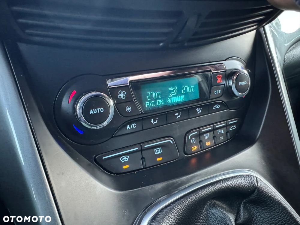 Ford C-MAX 1.6 EcoBoost Titanium - 23