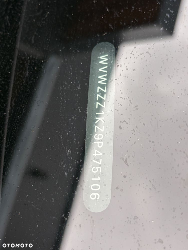 Volkswagen Golf - 20