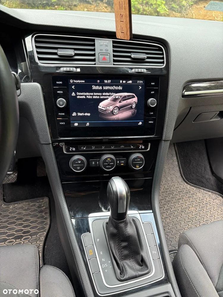 Volkswagen Golf 2.0 TDI SCR DSG Highline - 17