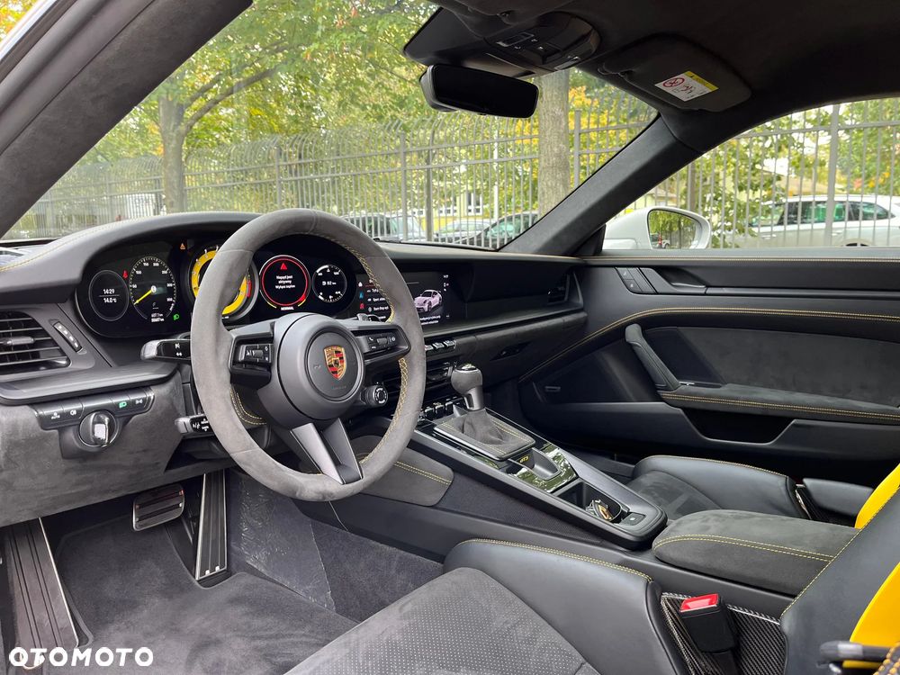 Porsche 911 GT3 PDK - 28