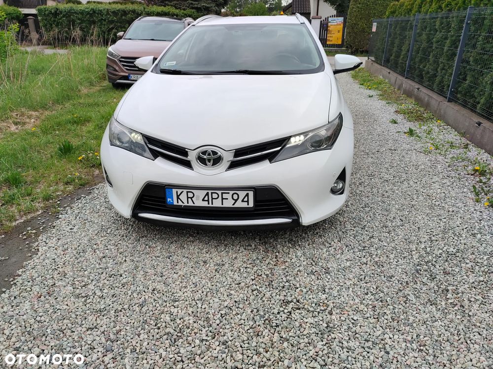 Toyota Auris - 1