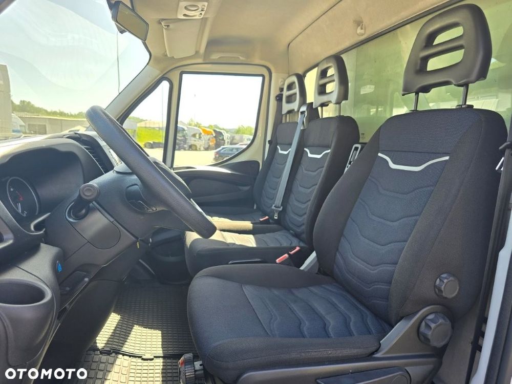Iveco 35S16 - 12