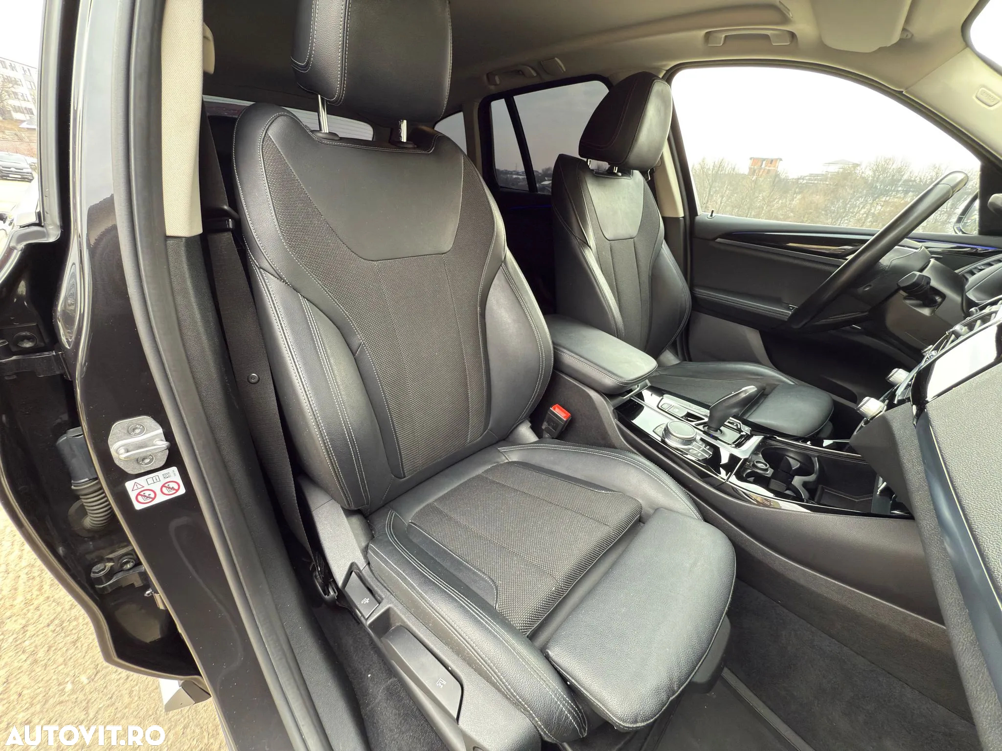 BMW X3 xDrive20i AT xLine - 20