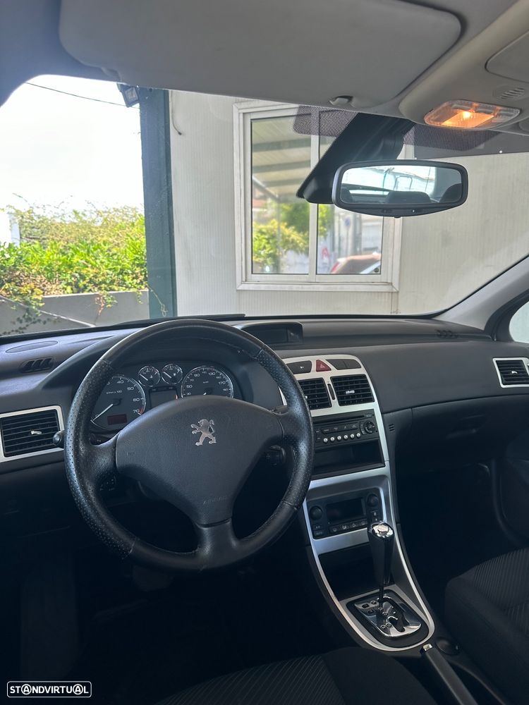 Peugeot 307 1.6 Executive Auto. - 20