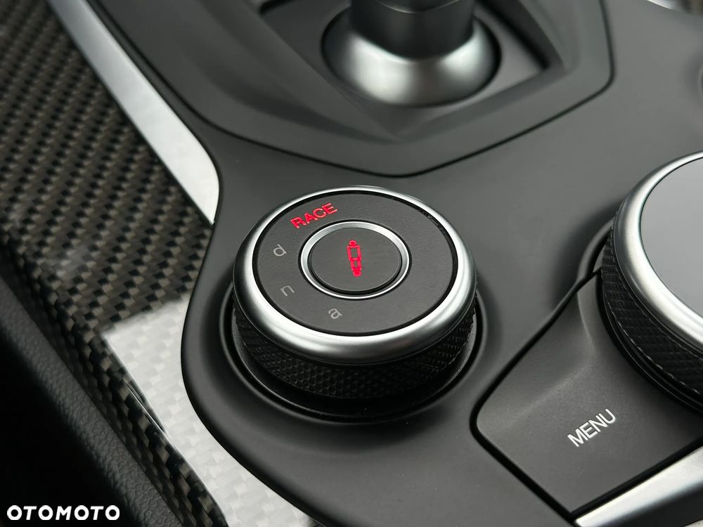 Alfa Romeo Stelvio 2.9 V6 Bi-Turbo Quadrifoglio Q4 - 35