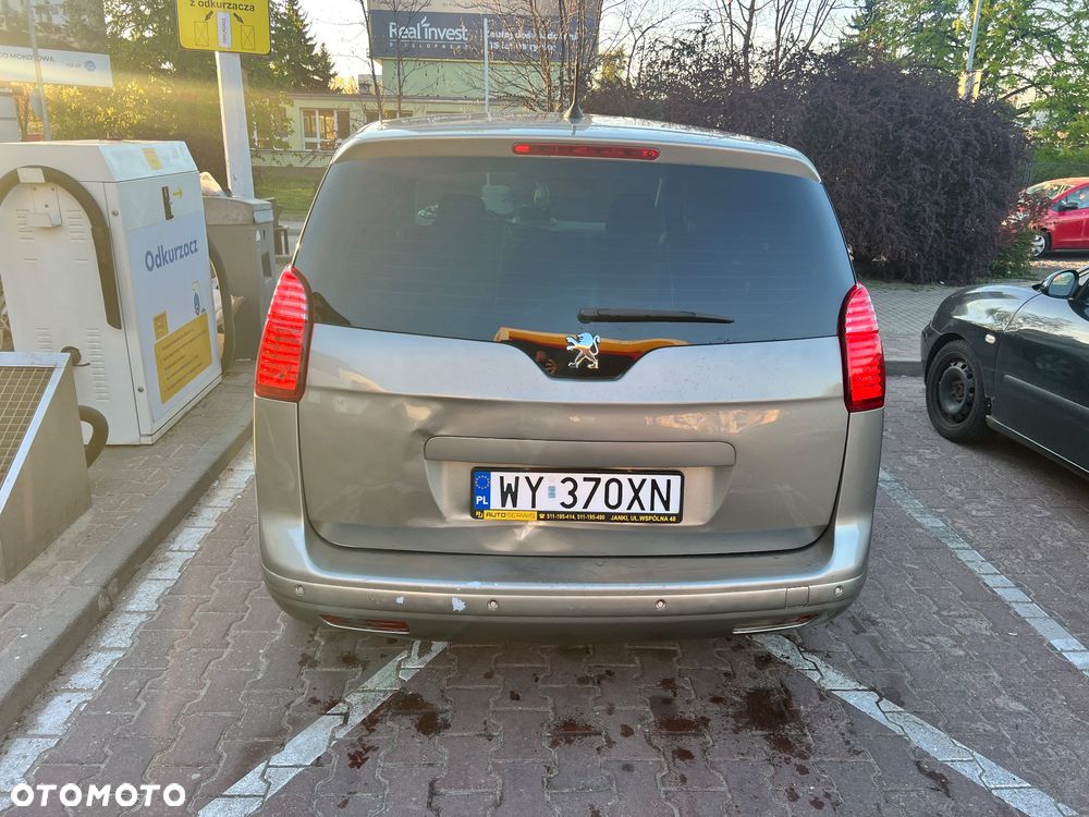 Peugeot 5008 e-HDI FAP 115 EGS6 Stop&Start Active - 4