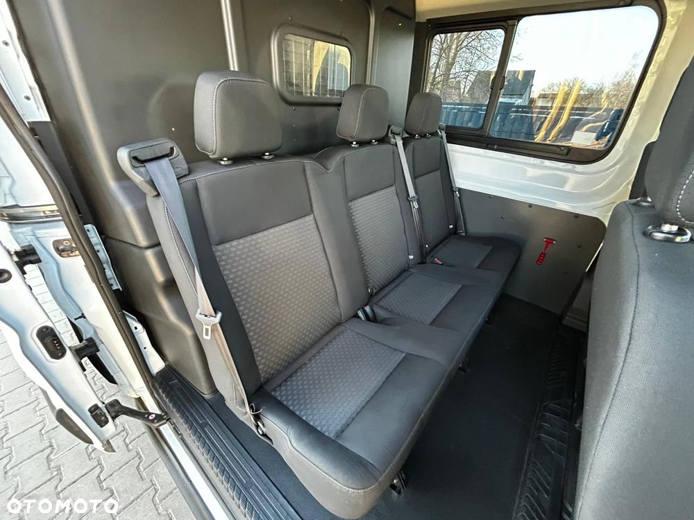 Ford Transit - 22