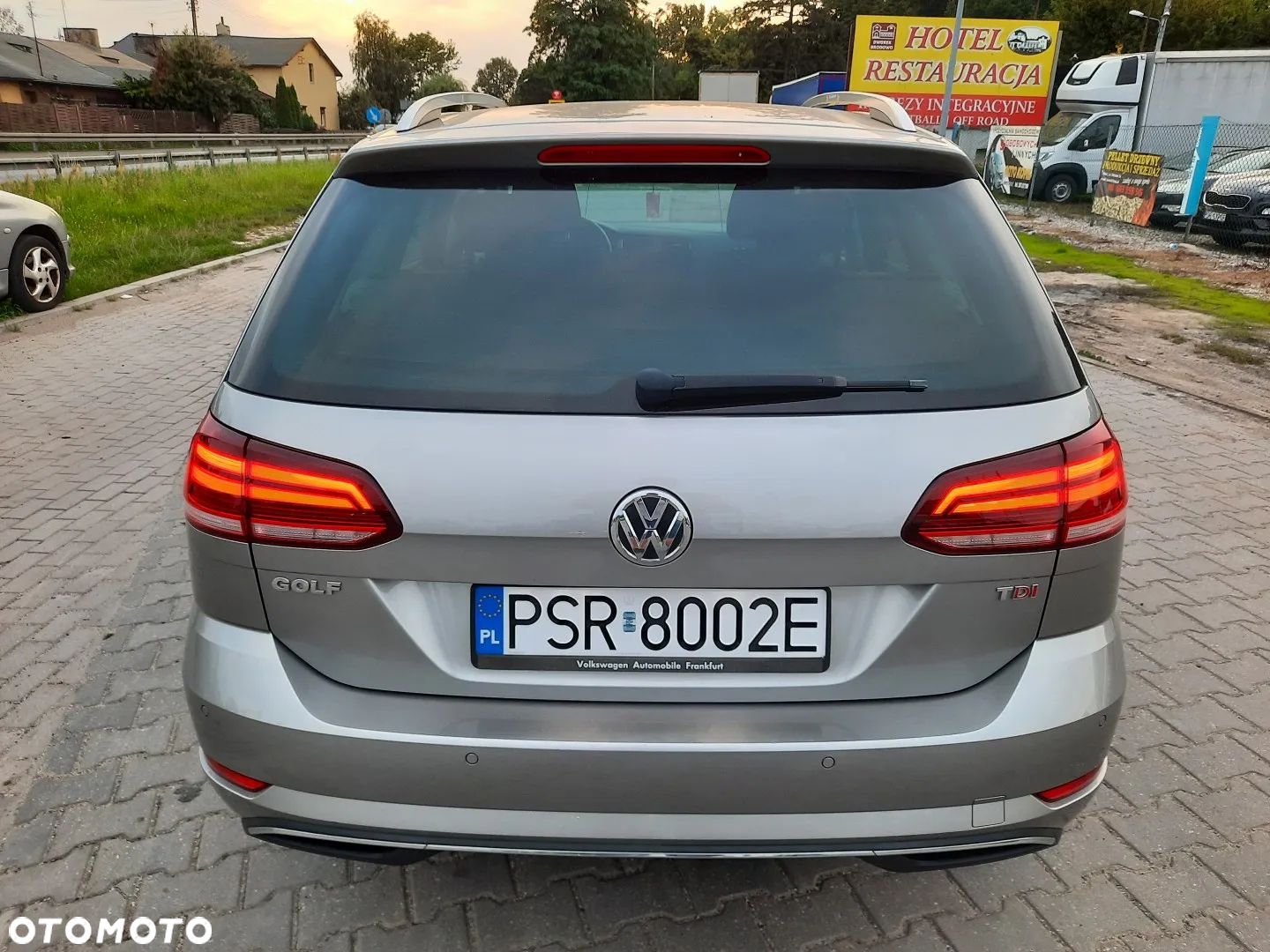 Volkswagen Golf Variant 1.6 TDI (BlueMotion Technology) Comfortline - 9