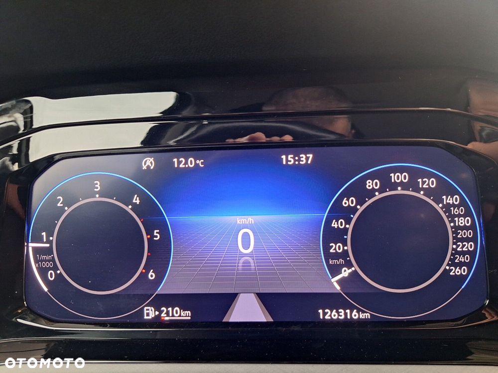 Volkswagen Golf VIII 2.0 TDI Life - 31
