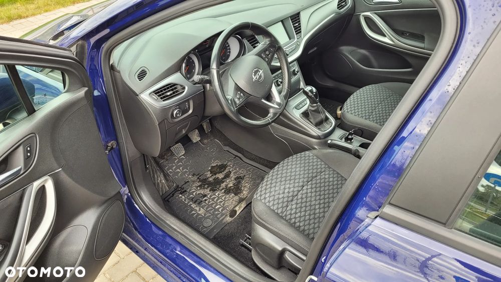 Opel Astra 1.4 T Enjoy - 11