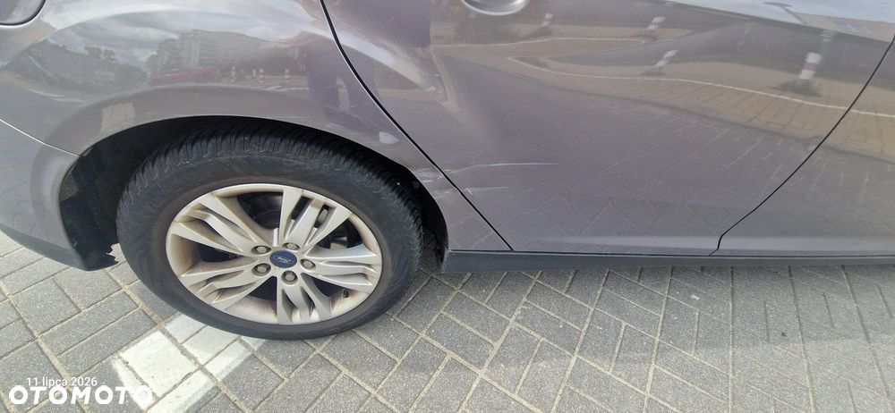 Ford Focus 1.6 Ambiente - 6