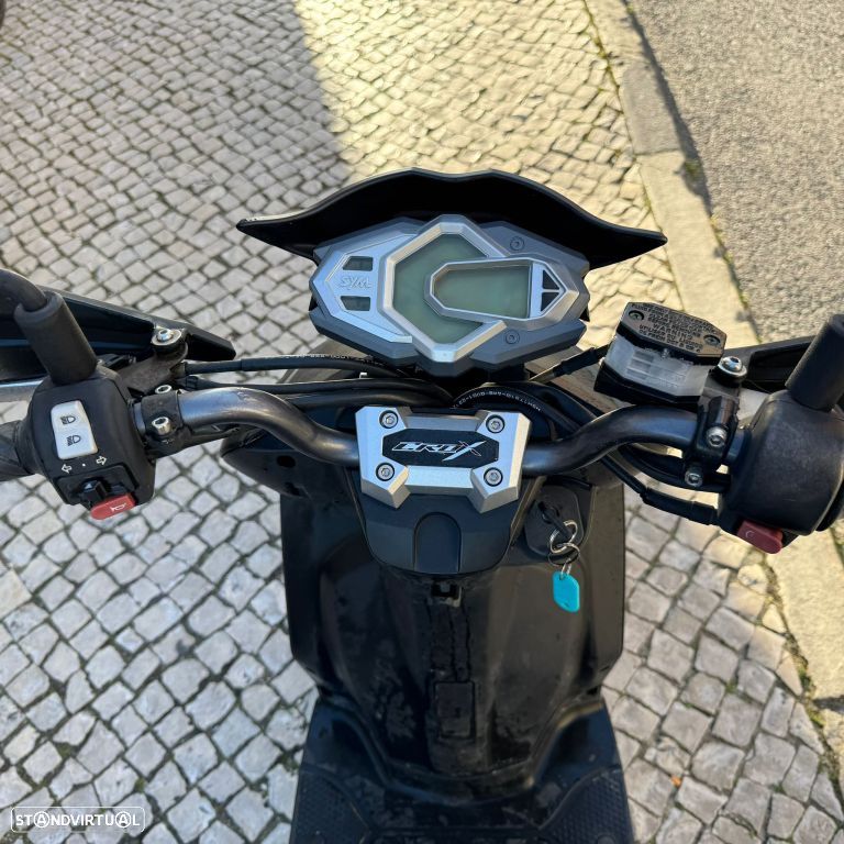 Sym FIDDLE CROX 50 - 9